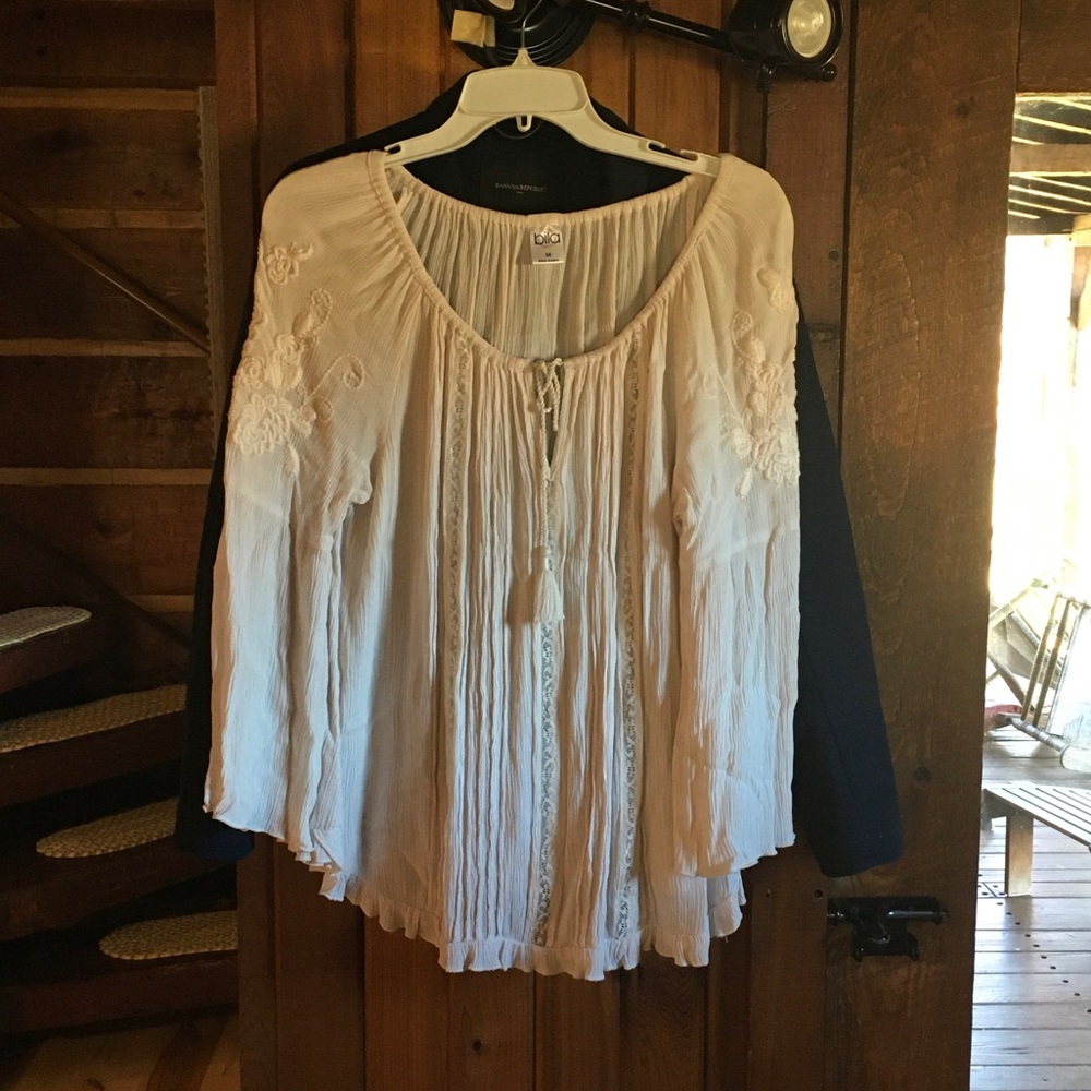 Bila Cream Embroidered Blouse